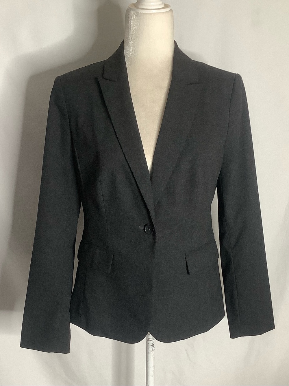 Banana Republic Charcoal Gray Single-Button Tailored Blazer Size 8P
